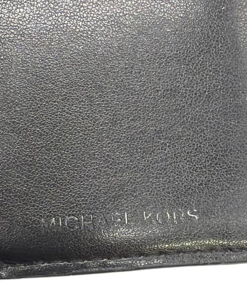 MICHAEL KORS（マイケル・コース）MICHAEL KORS (マイケル・コース) 3つ折り財布 ブラック×シルバーの古着・服飾アイテム