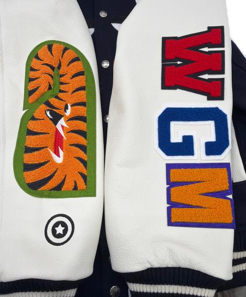 A BATHING APE（アベイシングエイプ）A BATHING APE (アベイシングエイプ) ブルゾン ネイビー×ホワイト サイズ:SIZE L 未使用品の古着・服飾アイテム