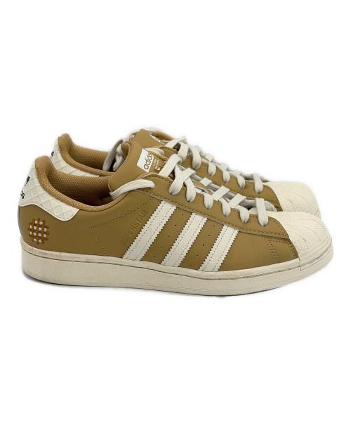 adidas（アディダス）adidas (アディダス) スニーカー ブラウン×ホワイト サイズ:SIZE 25cmの古着・服飾アイテム