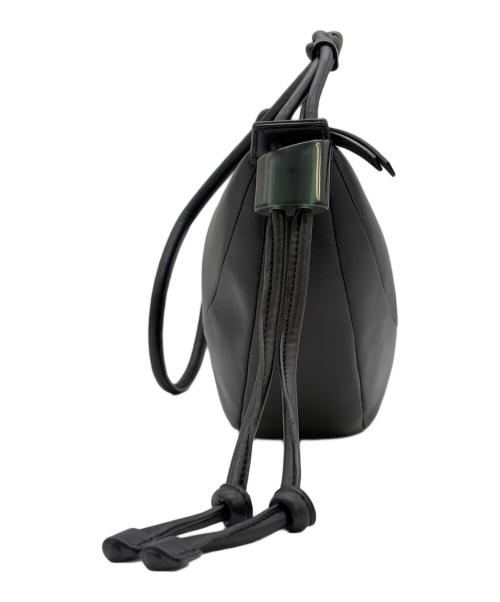 Archivepke（アーカイブエプク）ARCHIVEPKE (アーカイブエプク) FLING BAG ブラックの古着・服飾アイテム