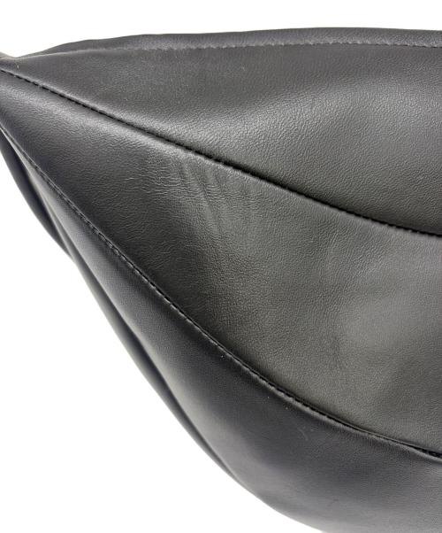 Archivepke（アーカイブエプク）ARCHIVEPKE (アーカイブエプク) FLING BAG ブラックの古着・服飾アイテム
