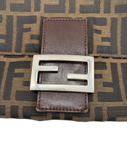 FENDI（フェンディ）FENDI (フェンディ) ショルダーバッグ ブラウンの古着・服飾アイテム