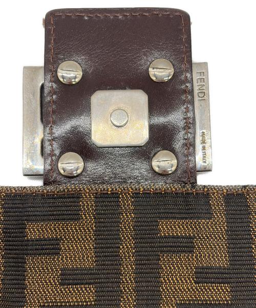 FENDI（フェンディ）FENDI (フェンディ) ショルダーバッグ ブラウンの古着・服飾アイテム