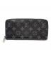 LOUIS VUITTON（ルイ ヴィトン）の古着「ジッピーウォレット・ホリゾンタル」｜ブラック