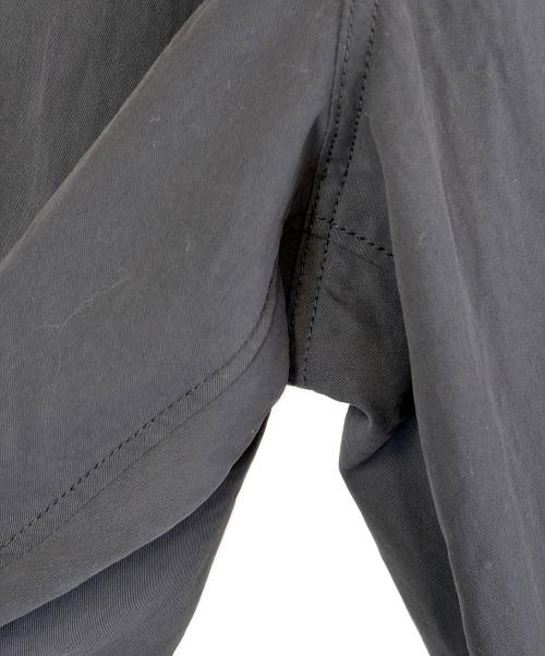 LACOSTE（ラコステ）LACOSTE (ラコステ) カーゴパンツ/ナイロンツイル ネイビー サイズ:SIZE 40（M) 未使用品の古着・服飾アイテム