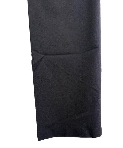 WHITE MOUNTAINEERING（ホワイトマウンテ二アニング）WHITE MOUNTAINEERING (ホワイトマウンテ二アニング) 3 TUCK EASY TAPERED PANTS（スリータック イージー テーパード パンツ） ブラック サイズ:SIZE 1（S）の古着・服飾アイテム