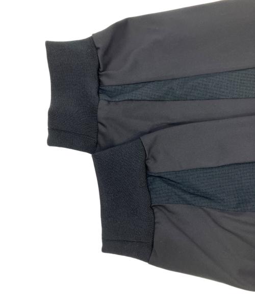 WHITE MOUNTAINEERING（ホワイトマウンテ二アニング）WHITE MOUNTAINEERING (ホワイトマウンテ二アニング) ZIP UP HOODIE ブラック サイズ:SIZE 2の古着・服飾アイテム