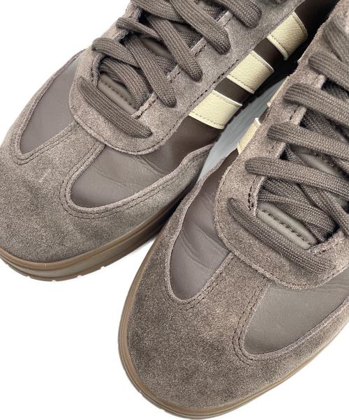 adidas（アディダス）adidas (アディダス) ローカットスニーカー ブラウン サイズ:27.5cmの古着・服飾アイテム
