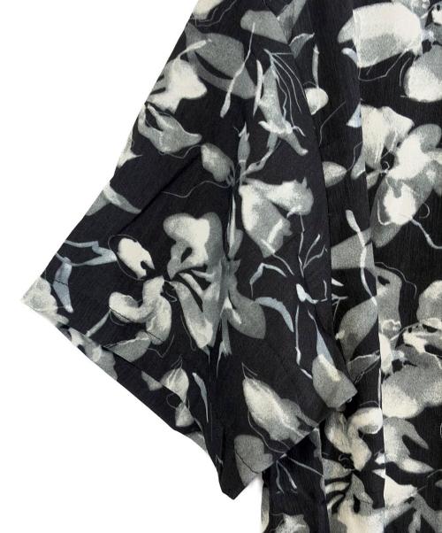 EMMAUELA（エマヌエーラ）EMMAUELA (エマヌエーラ) 半袖シャツ ブラック サイズ:SIZE 46（M） 未使用品の古着・服飾アイテム