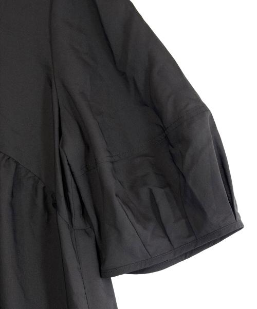 TO BE CHIC（トゥービーシック）TO BE CHIC (トゥービーシック) 半袖ワンピース ブラック サイズ:SIZE 40（M)の古着・服飾アイテム