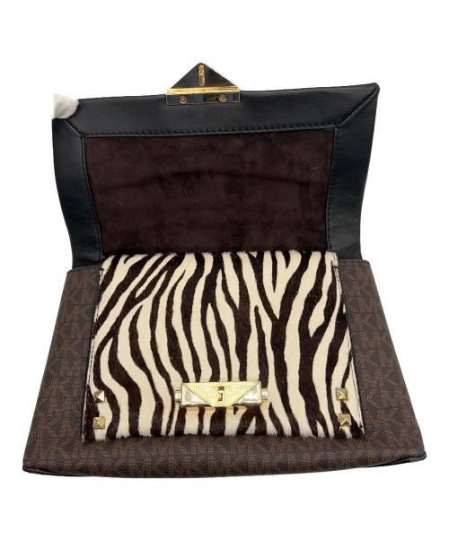 MICHAEL KORS（マイケルコース）MICHAEL KORS Cece Medium Logo Mixed-Media Convertible Shoulder Bag（シーシー ミディアム ロゴ ミックスドメディア コンバーチブル ショルダー バッグ） ブラック×レッドの古着・服飾アイテム