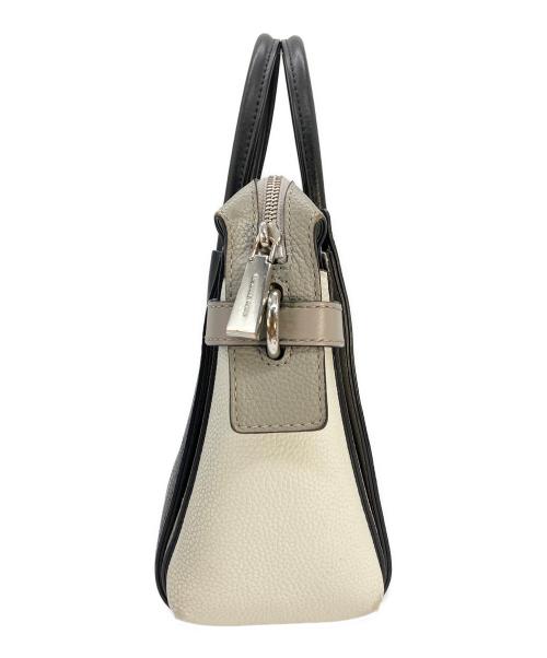 MICHAEL KORS（マイケル・コース）MICHAEL KORS (マイケル・コース) 2WAYバッグ ホワイト×ブラックの古着・服飾アイテム