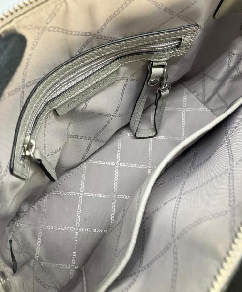 MICHAEL KORS（マイケル・コース）MICHAEL KORS (マイケル・コース) 2WAYバッグ ホワイト×ブラックの古着・服飾アイテム