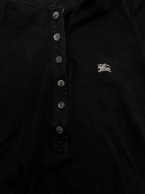 BURBERRY BLUE LABEL（バーバリー ブルー レーベル）BURBERRY BLUE LABEL (バーバリー ブルー レーベル) ポロシャツ ブラック サイズ:38の古着・服飾アイテム
