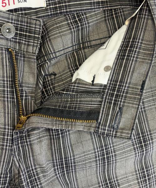 LEVI'S（リーバイス）LEVI'S (リーバイス) ストレッチパンツ グレー×ブラック サイズ:SIZE 32（M)の古着・服飾アイテム