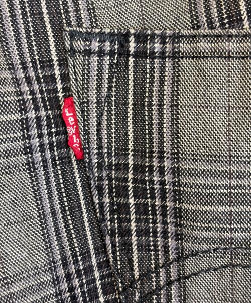 LEVI'S（リーバイス）LEVI'S (リーバイス) ストレッチパンツ グレー×ブラック サイズ:SIZE 32（M)の古着・服飾アイテム