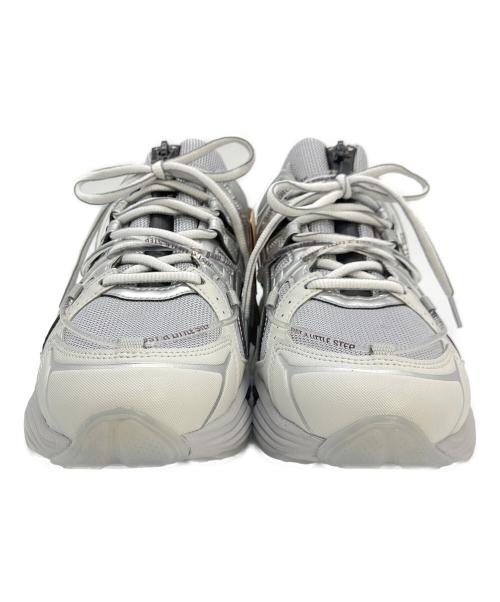 asics（アシックス）asics (アシックス) YOASOBI (ヨアソビ) スニーカー ライトグレー サイズ:26.5cmの古着・服飾アイテム