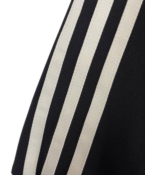 adidas（アディダス）adidas (アディダス) トラックジャケット ブラック サイズ:SIZE Sの古着・服飾アイテム