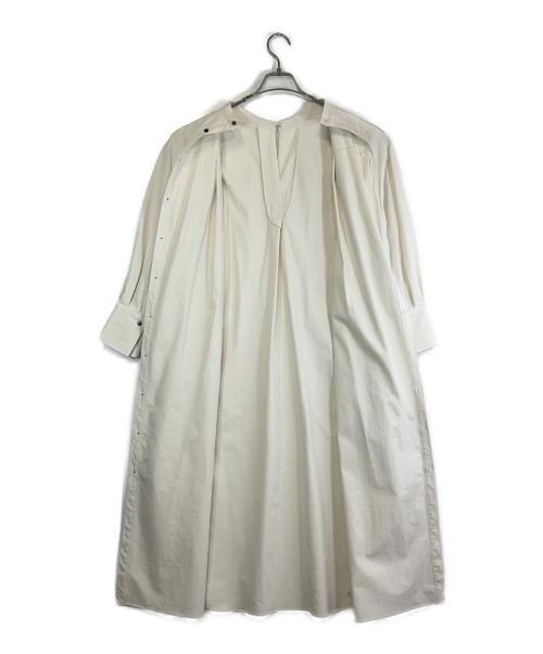 Adam et Rope（アダム エ ロペ）Adam et Rope (アダム エ ロペ) バックオープンバンドカラーワンピース ホワイト サイズ:SIZE Freeの古着・服飾アイテム