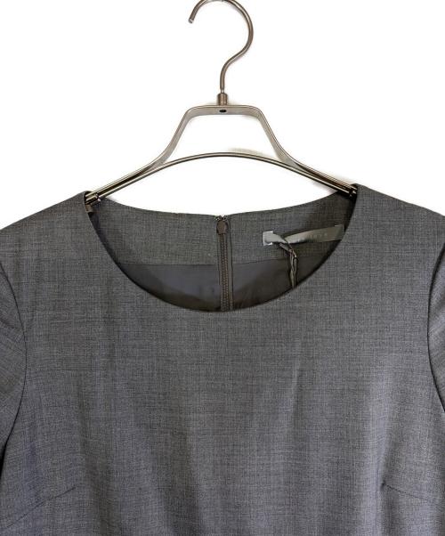 theory luxe（セオリーリュクス）theory luxe (セオリーリュクス) 半袖ワンピース グレー サイズ:SIZE M 未使用品の古着・服飾アイテム