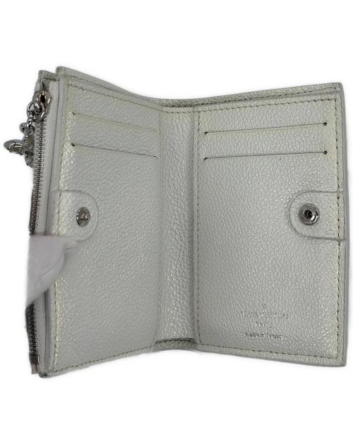 LOUIS VUITTON（ルイ ヴィトン）LOUIS VUITTON (ルイ ヴィトン) 財布/	ポルトフォイユ・リサ ホワイトの古着・服飾アイテム