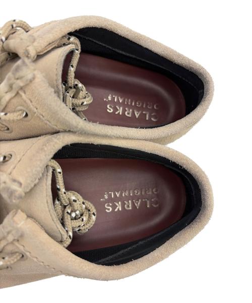 CLARKS（クラークス）CLARKS (クラークス) シューズ ベージュ サイズ:SIZE 26.5cmの古着・服飾アイテム
