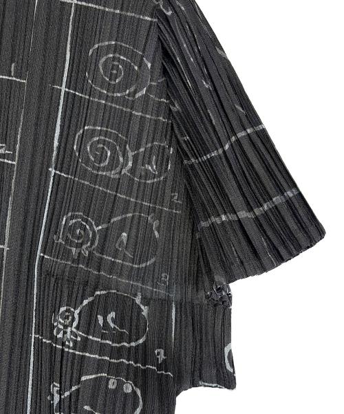PLEATS PLEASE（プリーツプリーズ）PLEATS PLEASE (プリーツプリーズ) ノースリーブカットソー/コミックイラストモックネック半袖カットソー ブラック サイズ:SIZE 3（L)の古着・服飾アイテム