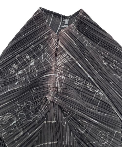 PLEATS PLEASE（プリーツプリーズ）PLEATS PLEASE (プリーツプリーズ) ノースリーブカットソー/コミックイラストモックネック半袖カットソー ブラック サイズ:SIZE 3（L)の古着・服飾アイテム