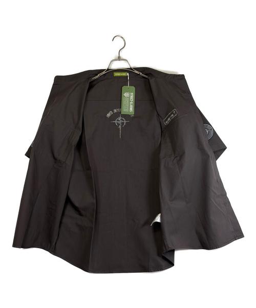 STRICT-G.ARMS（ストリクトジーアームズ）STRICT-G.ARMS (ストリクトジーアームズ) ワークシャツ グレー サイズ:SIZE L 未使用品の古着・服飾アイテム