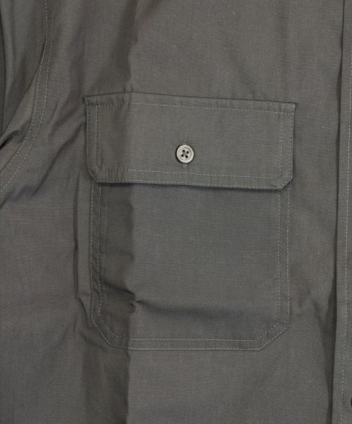 STRICT-G.ARMS（ストリクトジーアームズ）STRICT-G.ARMS (ストリクトジーアームズ) ワークシャツ グレー サイズ:SIZE L 未使用品の古着・服飾アイテム