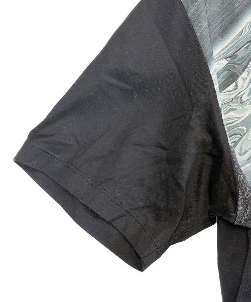 ISSEY MIYAKE（イッセイミヤケ）ISSEY MIYAKE (イッセイミヤケ) 生地切替グラフィックプリントTシャツ ブラック サイズ:SIZE 2（M）の古着・服飾アイテム