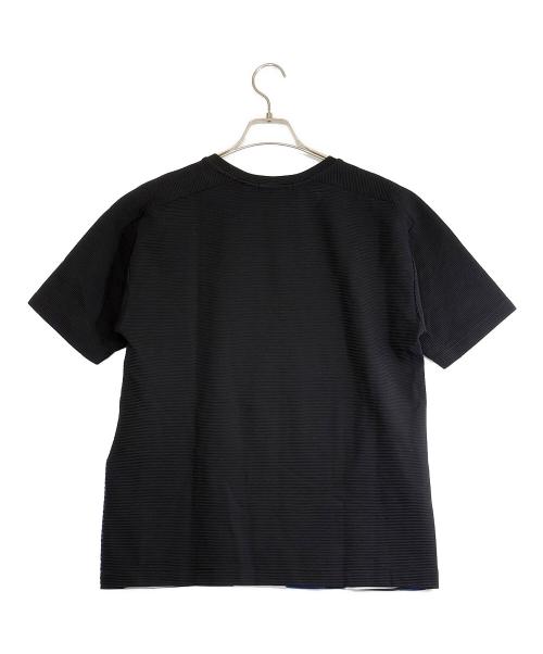 ISSEY MIYAKE（イッセイミヤケ）ISSEY MIYAKE (イッセイミヤケ) 立体ボーダーTシャツ ブラック×ホワイト×ブルー サイズ:SIZE 1（S）の古着・服飾アイテム