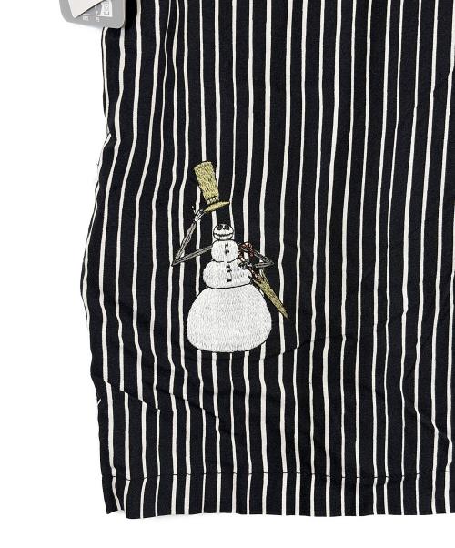 DISNEY（ディズニー）Disney (ディズニー) ストライプシャツ ブラック サイズ:SIZE Lの古着・服飾アイテム