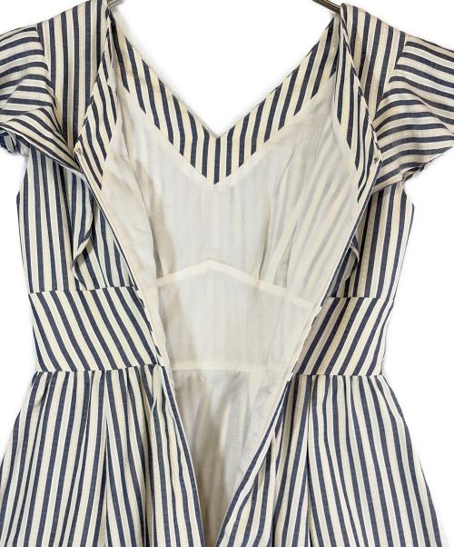 HER LIP TO（ハーリップトゥ）HER LIP TO (ハーリップトゥ) ノースリーブワンピース/Kerry Striped Ruffle Dress/ ホワイト×ネイビー サイズ:SIZE Mの古着・服飾アイテム