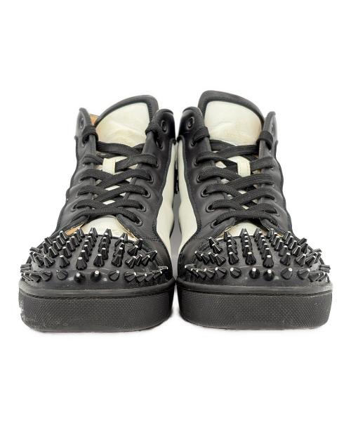Christian Louboutin（クリスチャン・ルブタン）Christian Louboutin (クリスチャン・ルブタン) ハイカットスニーカー/ルイ・スパイク ホワイト サイズ:SUZE 41.5(28.5cm）の古着・服飾アイテム
