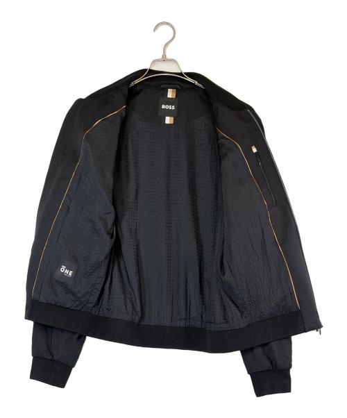 BOSS（ボス）BOSS (ボス) ブルゾン ブラック サイズ:UK50（L)の古着・服飾アイテム