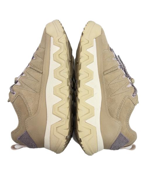 UGG（アグ）UGG (アグ) スニーカー/W CAPTRAIL LOW/ウィメンズ キャップ トレイル ロー ベージュ サイズ:SIZE 23.5cmの古着・服飾アイテム