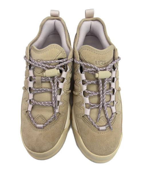 UGG（アグ）UGG (アグ) スニーカー/W CAPTRAIL LOW/ウィメンズ キャップ トレイル ロー ベージュ サイズ:SIZE 23.5cmの古着・服飾アイテム