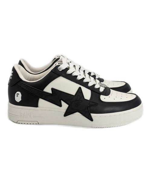 A BATHING APE（アベイシングエイプ）A BATHING APE (アベイシングエイプ) スニーカー ホワイト×ブラック サイズ:SIZE 28cmの古着・服飾アイテム