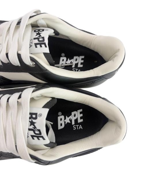A BATHING APE（アベイシングエイプ）A BATHING APE (アベイシングエイプ) スニーカー ホワイト×ブラック サイズ:SIZE 28cmの古着・服飾アイテム