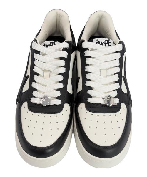 A BATHING APE（アベイシングエイプ）A BATHING APE (アベイシングエイプ) スニーカー ホワイト×ブラック サイズ:SIZE 28cmの古着・服飾アイテム