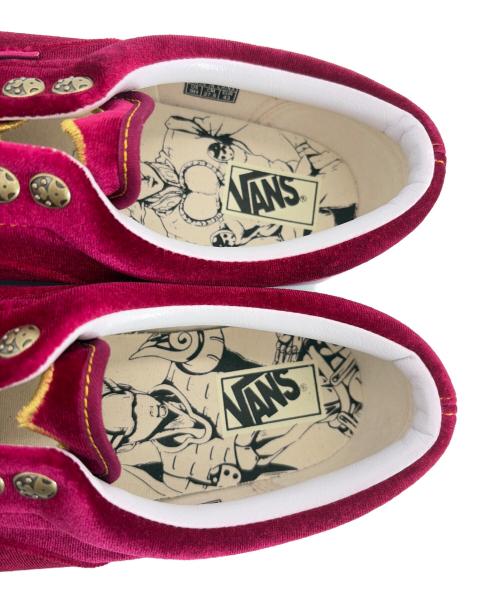 VANS（ヴァンズ）VANS (ヴァンズ) ジョジョの奇妙な冒険 (ジョジョノキミョウナボウケン) ローカットスニーカー ラズベリー サイズ:SIZE 27.5cmの古着・服飾アイテム