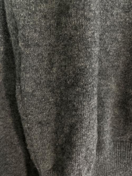 PLAY COMME des GARCONS（プレイコムデギャルソン）PLAY COMME des GARCONS (プレイコムデギャルソン) DOUBLE HEART LADIE'S' CARDIGAN/ハートワッペンカーディガン グレー サイズ:Lの古着・服飾アイテム