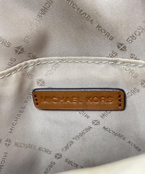 MICHAEL KORS（マイケルコース）MICHAEL KORS (マイケルコース) ジェットセットトラベル ショルダーバッグ ブラウンの古着・服飾アイテム