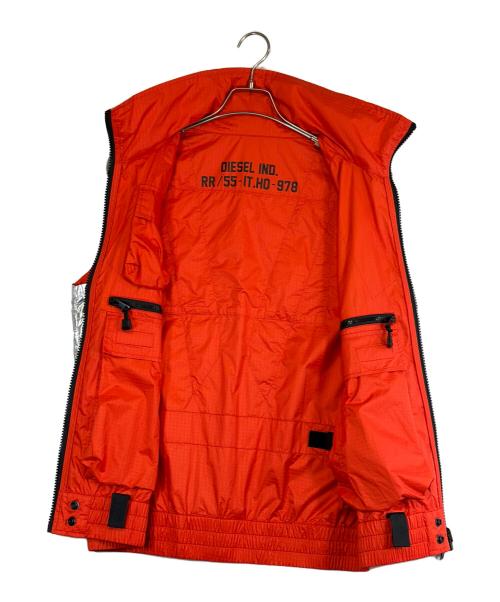 DIESEL（ディーゼル）DIESEL (ディーゼル) リバーシブルベスト オレンジ サイズ:SIZE S 未使用品の古着・服飾アイテム
