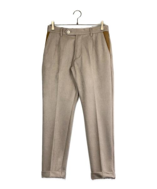 1piu1uguale3（ウノピュウノウグァーレトレ）1piu1uguale3 (ウノピュウノウグァーレトレ) GRANVIA TAILORED PANTS ベージュ サイズ:IV（4）Mの古着・服飾アイテム