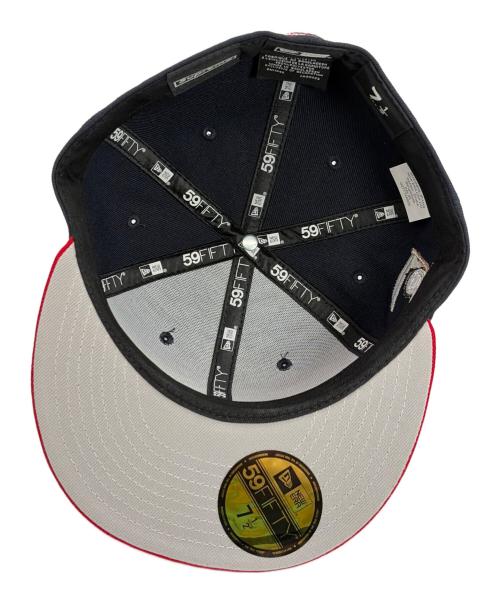 New Era（ニューエラ）New Era (ニューエラ) SUPREME (シュプリーム) キャップ ネイビー×レッド サイズ:7 1/2（59.6cm）の古着・服飾アイテム