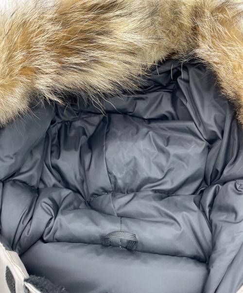 CANADA GOOSE（カナダグース）CANADA GOOSE (カナダグース) ダウンコート ベージュ サイズ:SIZE Sの古着・服飾アイテム