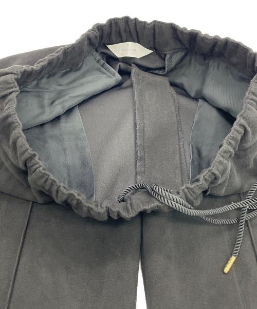 SASQUATCHfabrix.（サスクワッチファブリックス）SASQUATCHfabrix. (サスクワッチファブリックス) FAKE SUEDE TRAINING PANTS ブラック サイズ:SIZE Sの古着・服飾アイテム