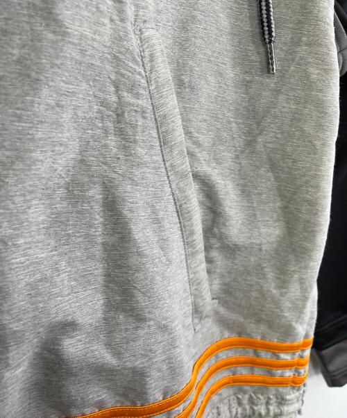 adidas（アディダス）adidas (アディダス) フェイクレイヤードトラックジャケット ブラック×グレー サイズ:SIZE Mの古着・服飾アイテム